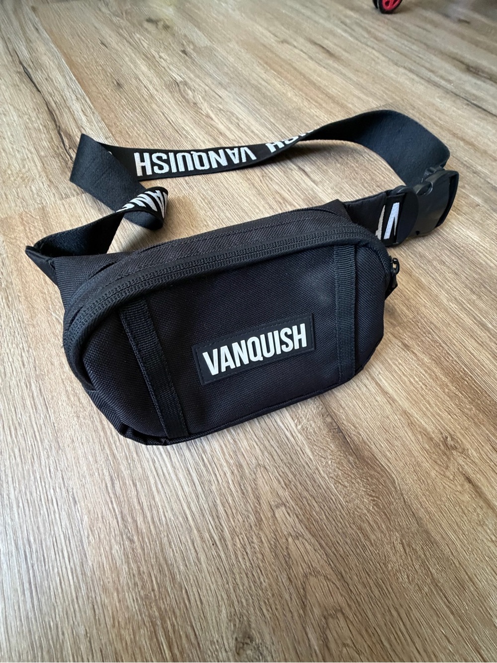 Vanquish Crossbody bag